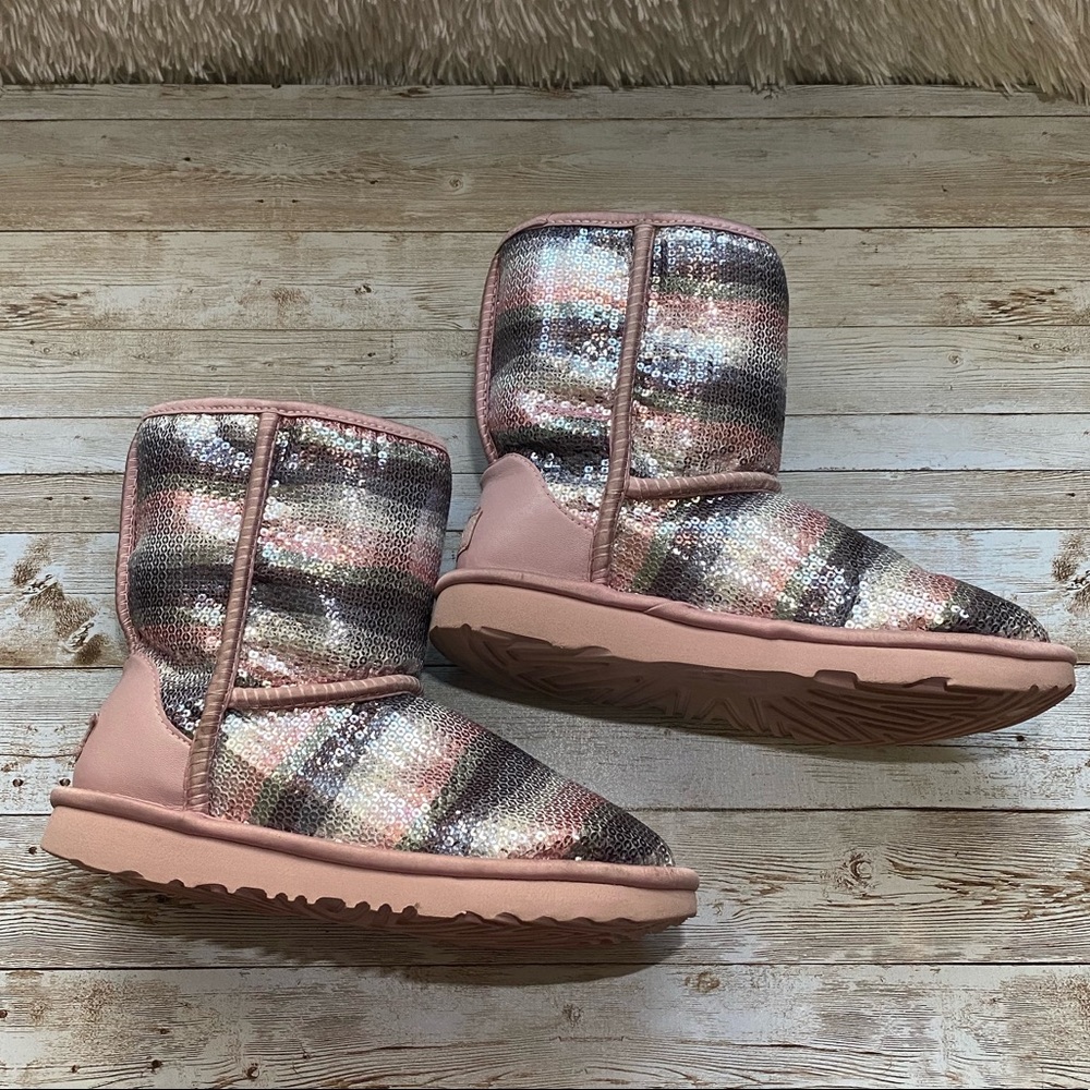 UGG Classic II Sequin Pink Rainbow Boot / big kids